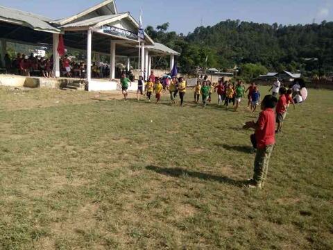 100M RACE